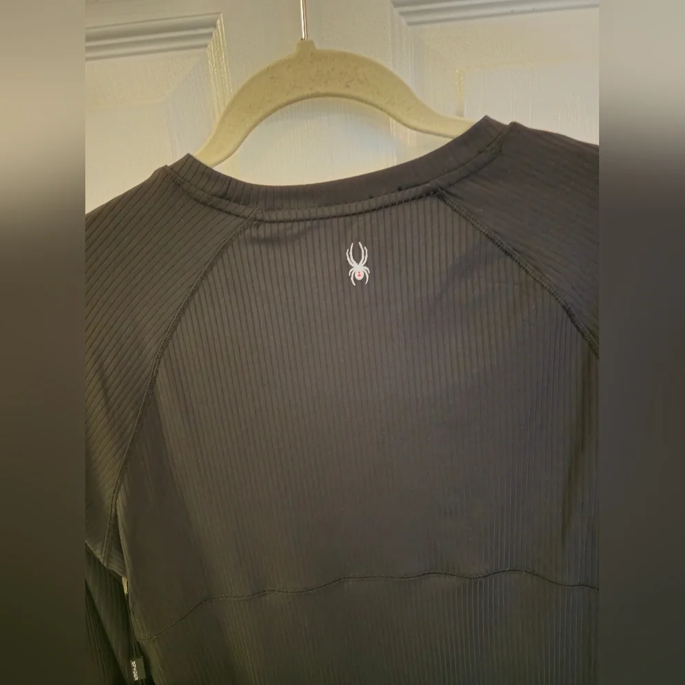 NWT Spyder Women's Active Pullover Crew Long Sleeves Shirt Black Size Medium - Picture 8 of 16
